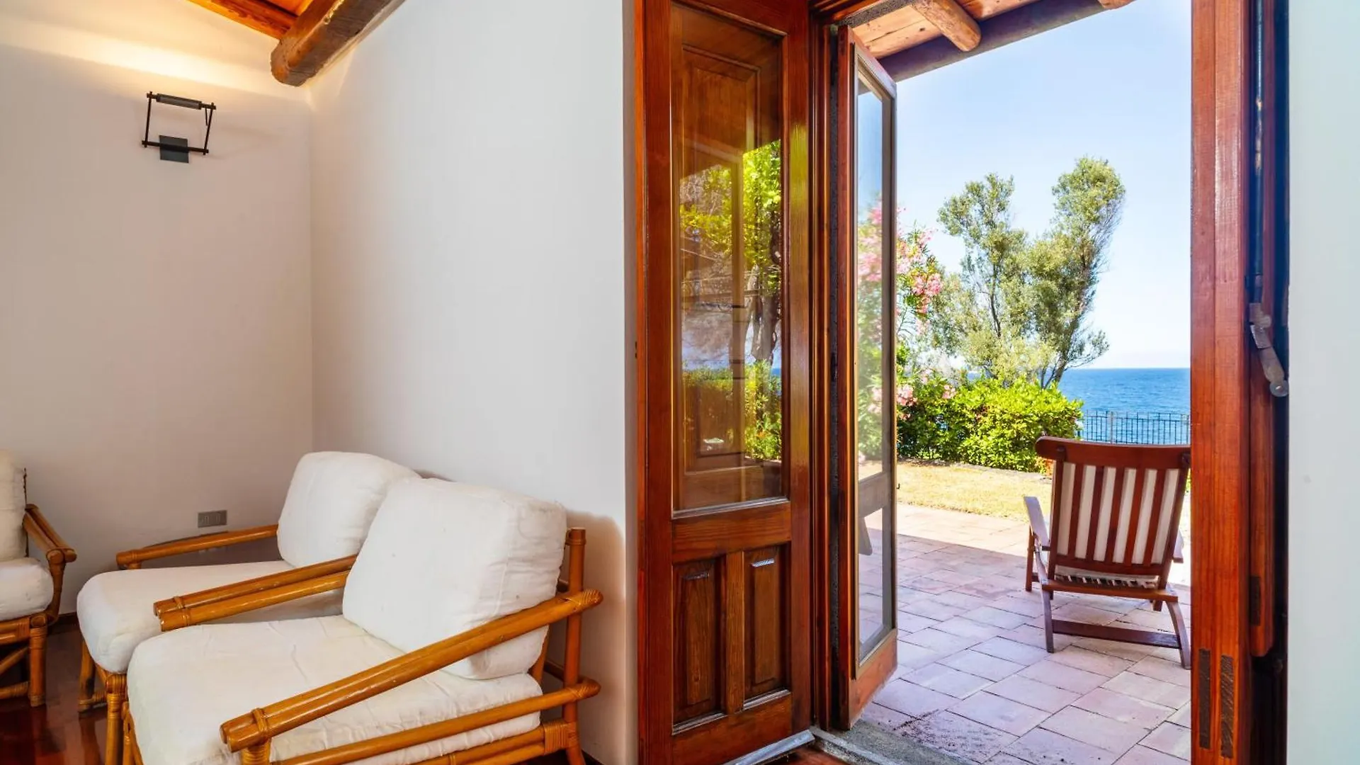 فيلا Casa Gina أتشيريالي