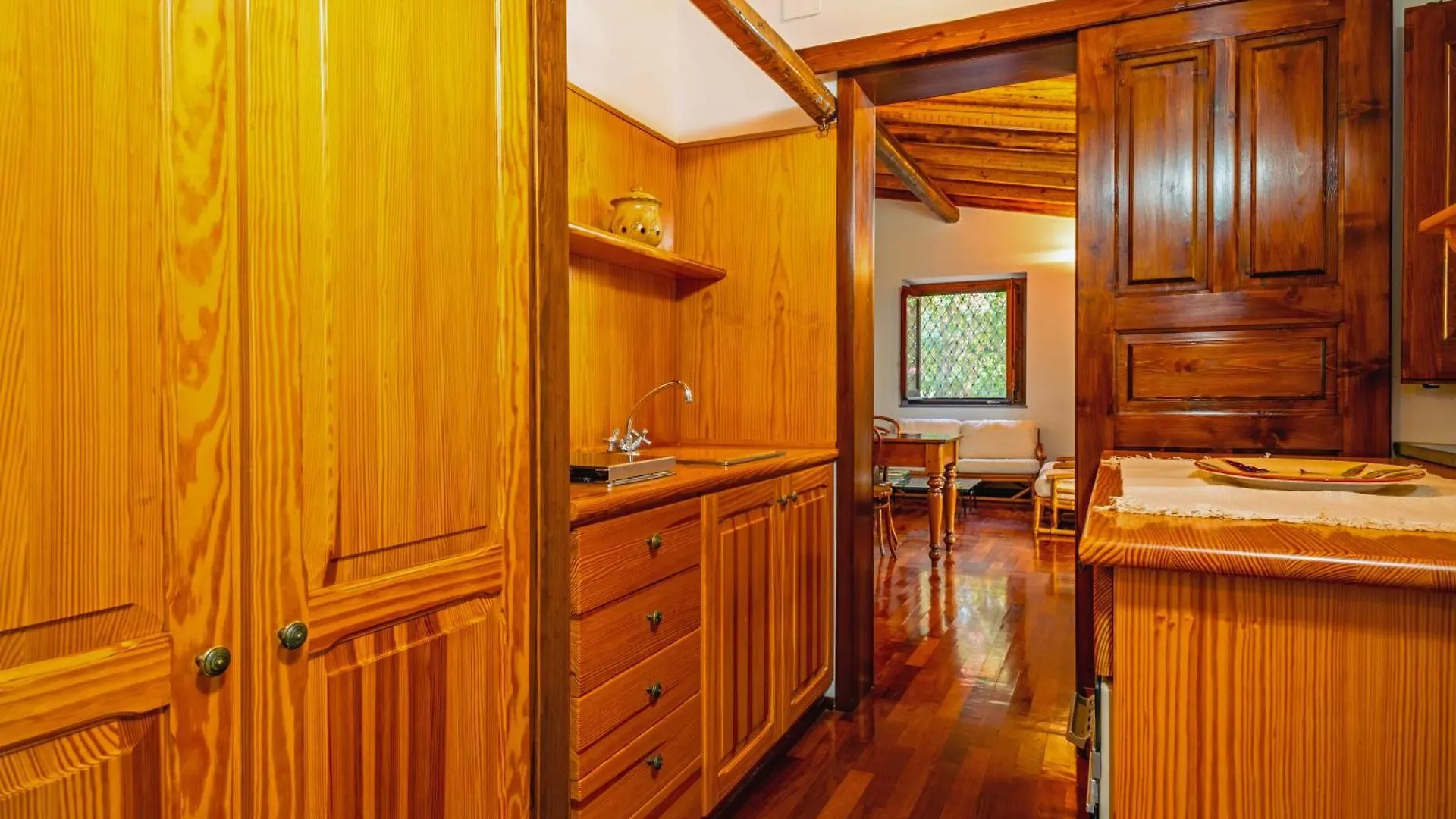 بيت للعطل فيلا Casa Gina أتشيريالي إيطاليا