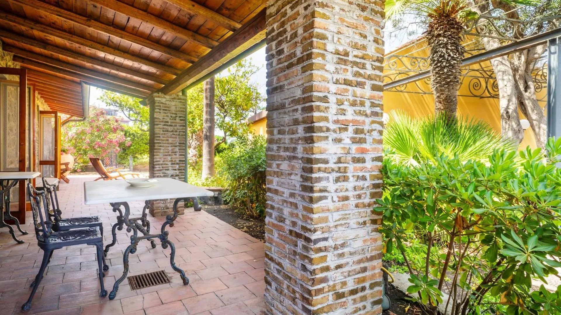 بيت للعطل فيلا Casa Gina أتشيريالي